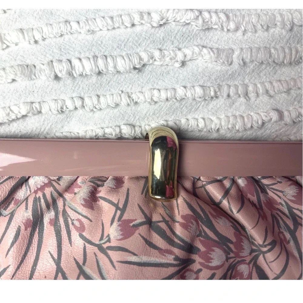 Vtg Mauve Floral Leather Clutch‎ Purse acrylic frame Gold Latch Hong Kong 80s